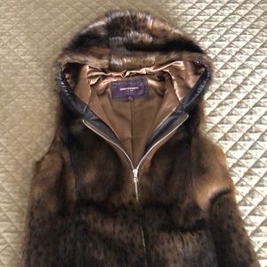 Faux fur vest- Johnston & Murphy